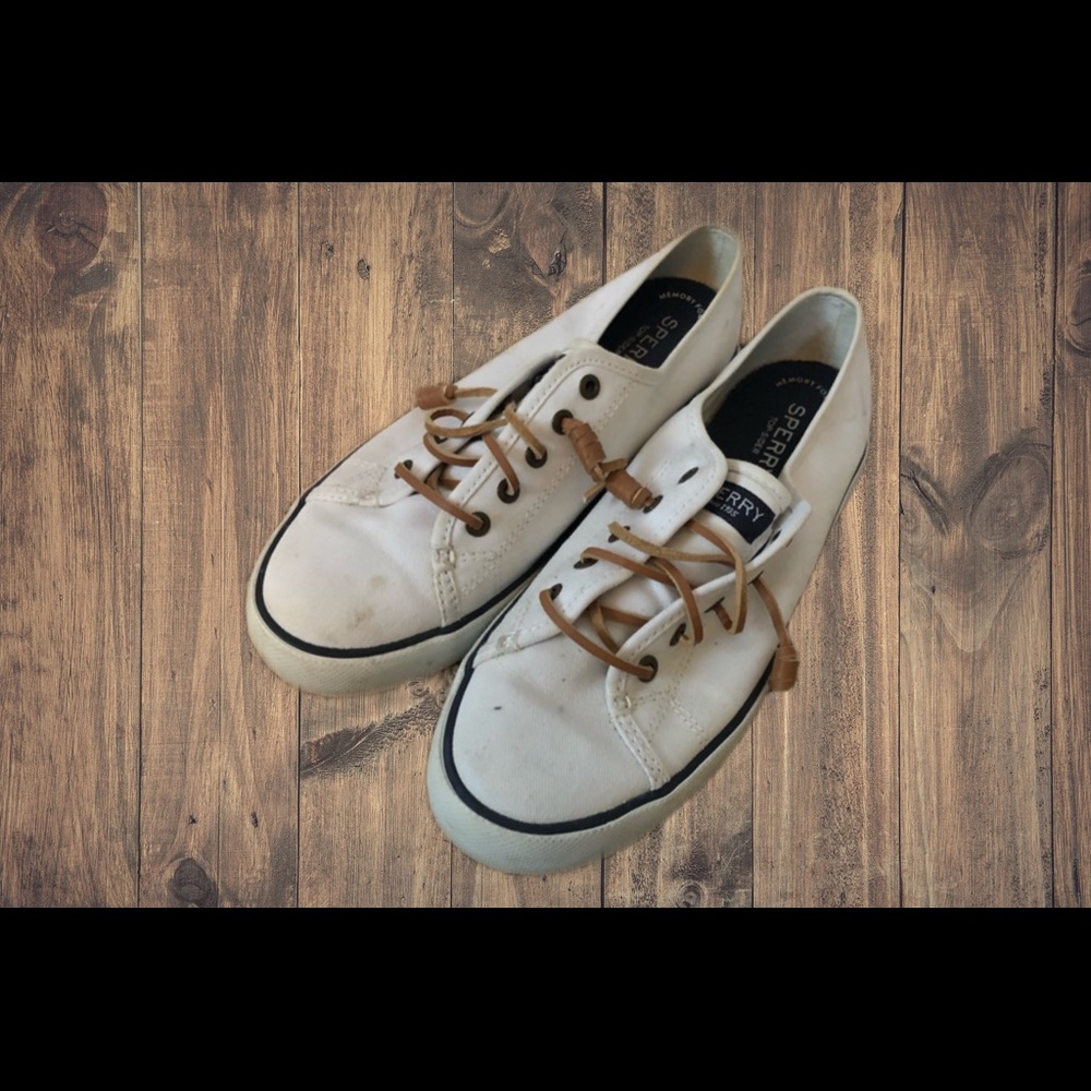 Sperry Sneakers